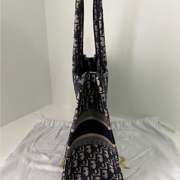 Dior book tote medium blue never used NO TRADES DONT ASK - Picture 8 of 10